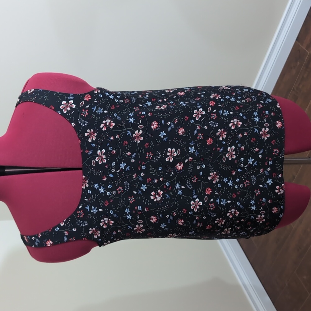 Black multicolored Floral Sleeveless Camisole - Picture 3 of 7